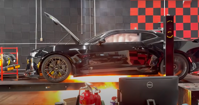 829-сильный Chevrolet Camaro ZL1 не выдержал нагрузки и взорвался